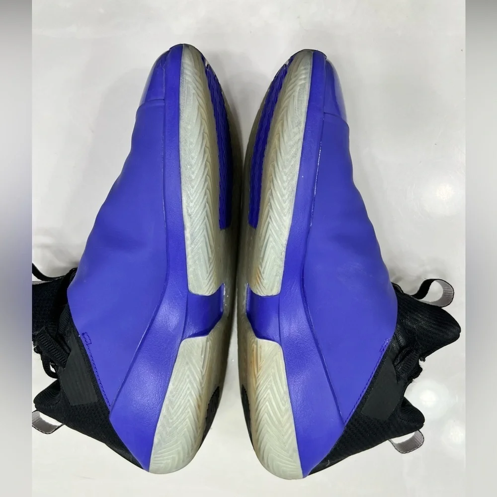 Men’s Jordan Nike jump-man hustle size 8 GUC